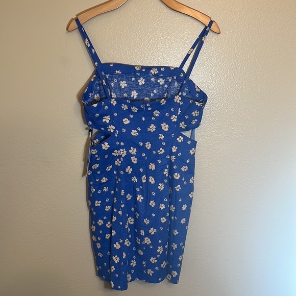 ZARA Spaghetti Strap Floral Linen Blend Cut Out Sides Dress - Picture 6 of 11